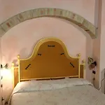 Residenza D'epoca Il Biribino 3* تْشيتّا دي كاستيلّو