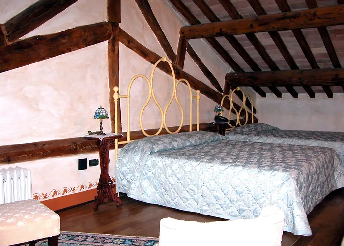 Residenza D'epoca Il Biribino 3* تْشيتّا دي كاستيلّو